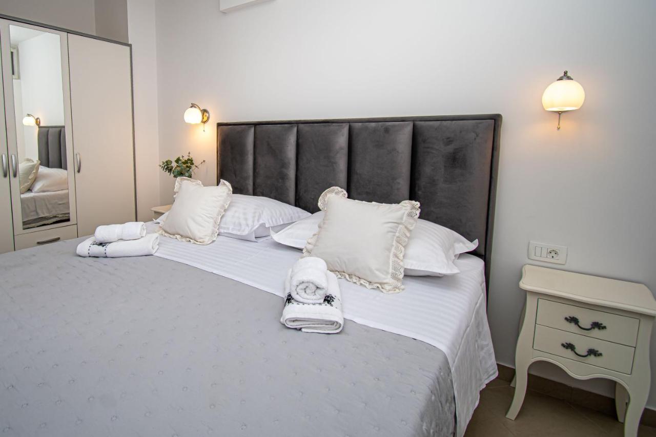 Beachfront Apartments Gabine Kastela Dış mekan fotoğraf