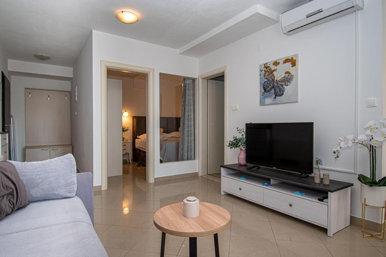 Beachfront Apartments Gabine Kastela Dış mekan fotoğraf