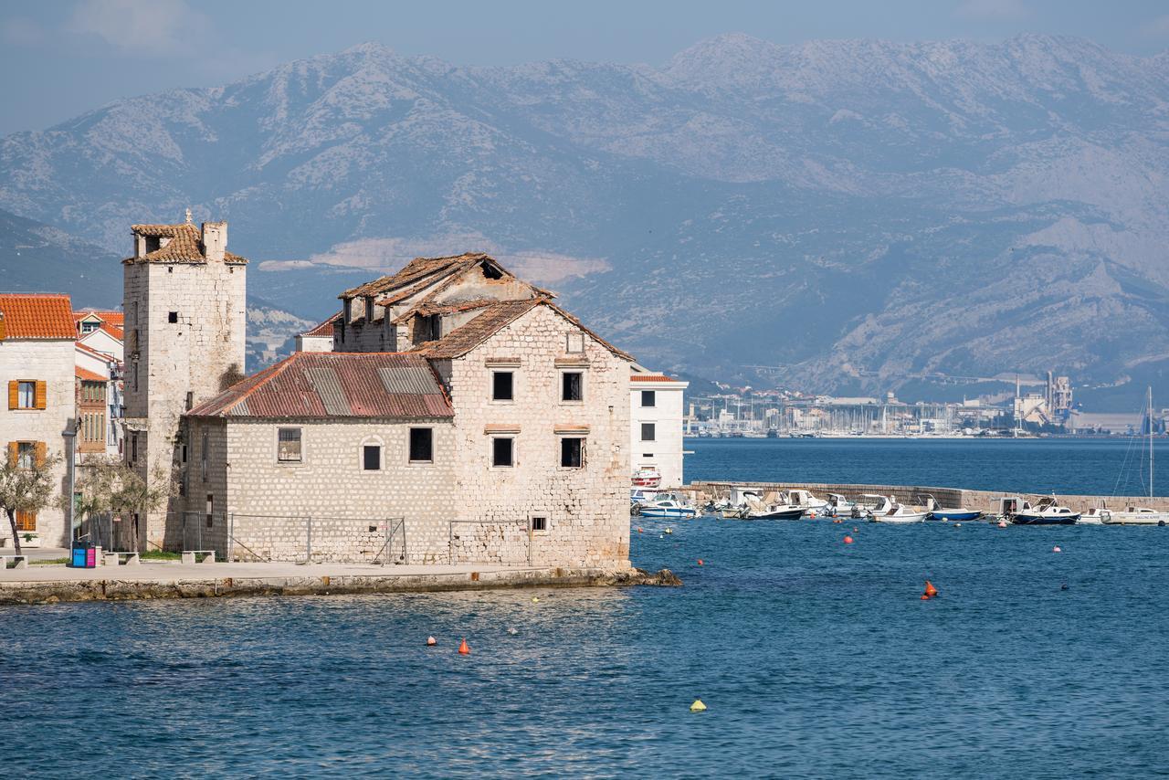 Beachfront Apartments Gabine Kastela Dış mekan fotoğraf