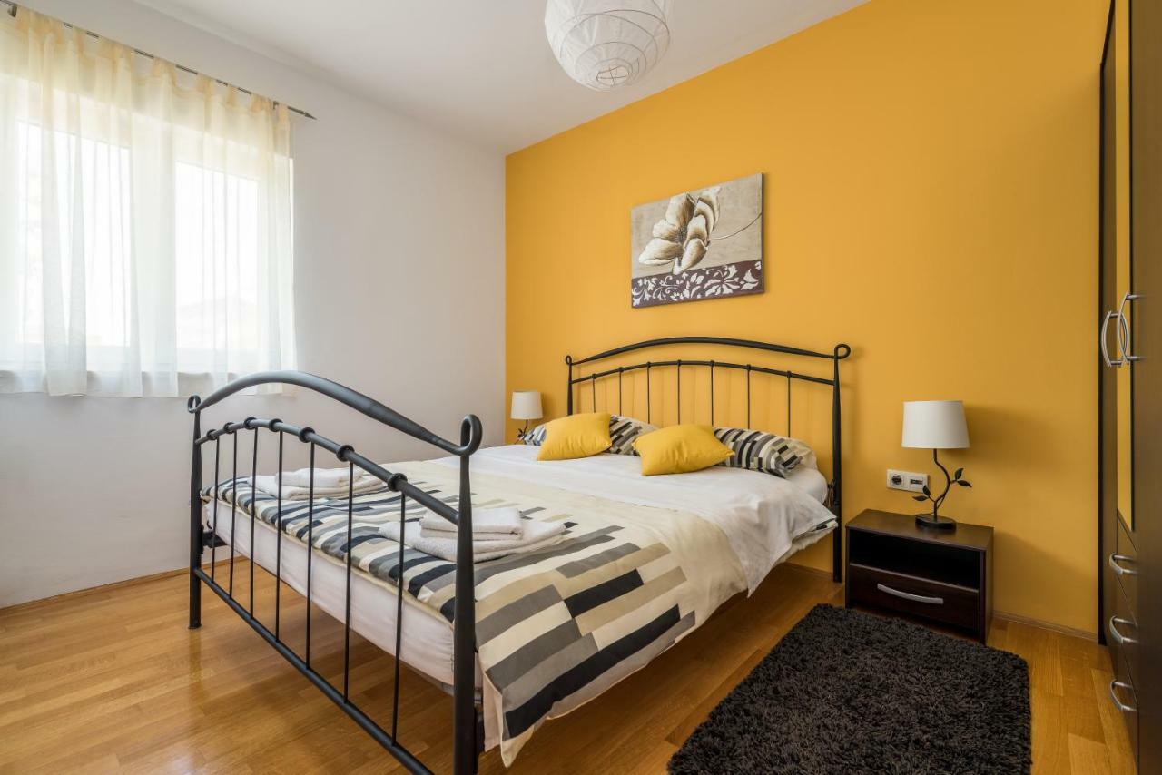 Beachfront Apartments Gabine Kastela Dış mekan fotoğraf