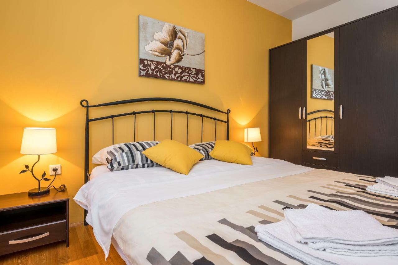 Beachfront Apartments Gabine Kastela Dış mekan fotoğraf