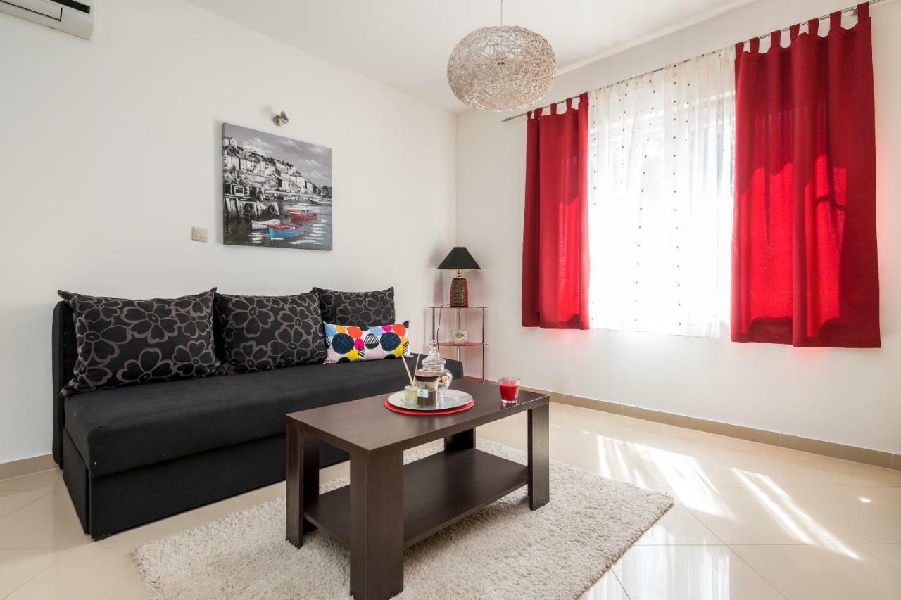 Beachfront Apartments Gabine Kastela Dış mekan fotoğraf